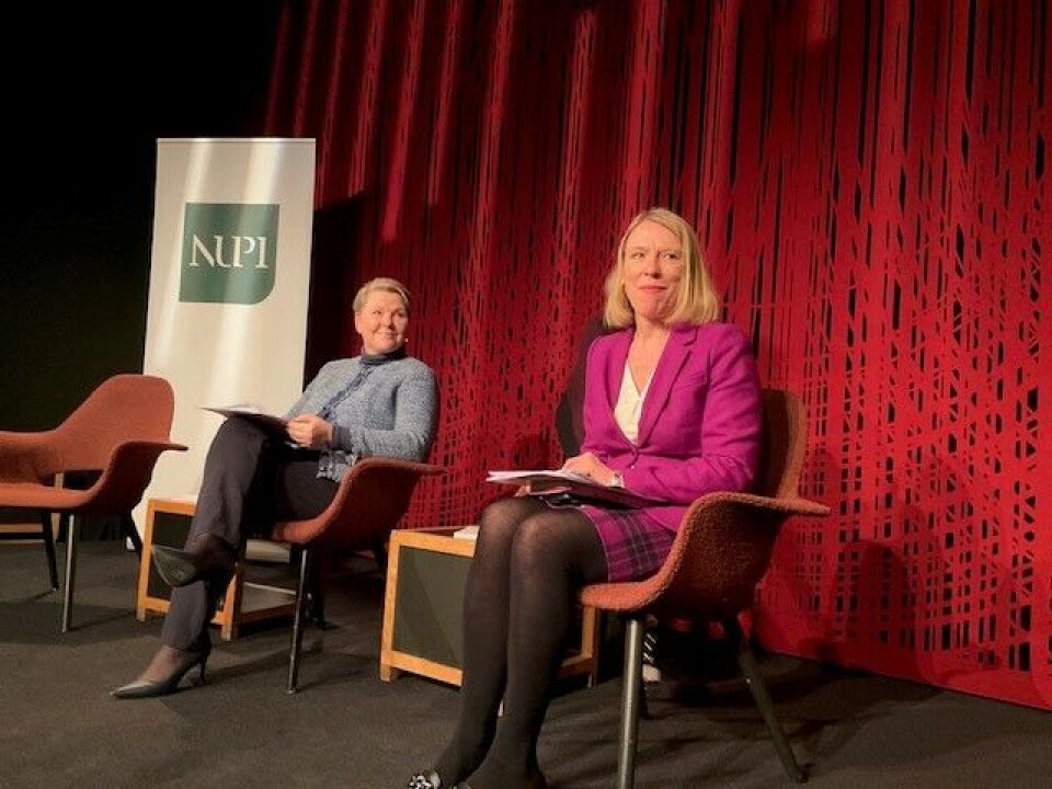 Utenriksminister Anniken Huitfeldt (t.h) og utviklingsminister Anne Beathe Tvinnereim under lanseringen.